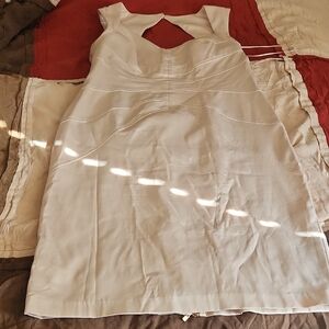 Elegant Jessica Simpson Champagne Color Sleeveless Dress